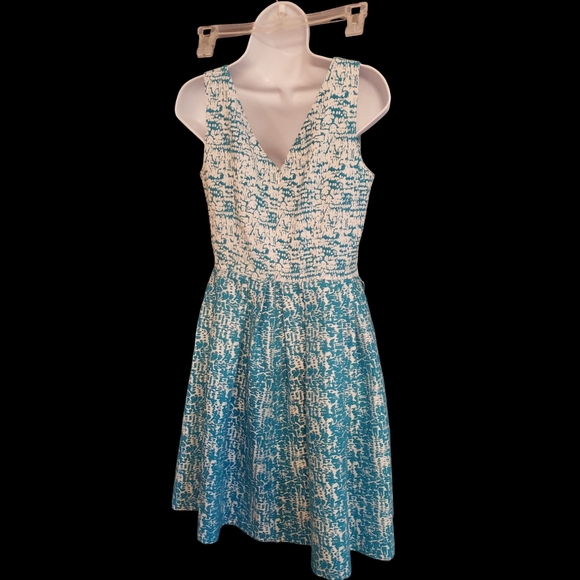 Calvin Klein Blue &White Fit & Flare Cocktail Dress Size 6 - Picture 3 of 4